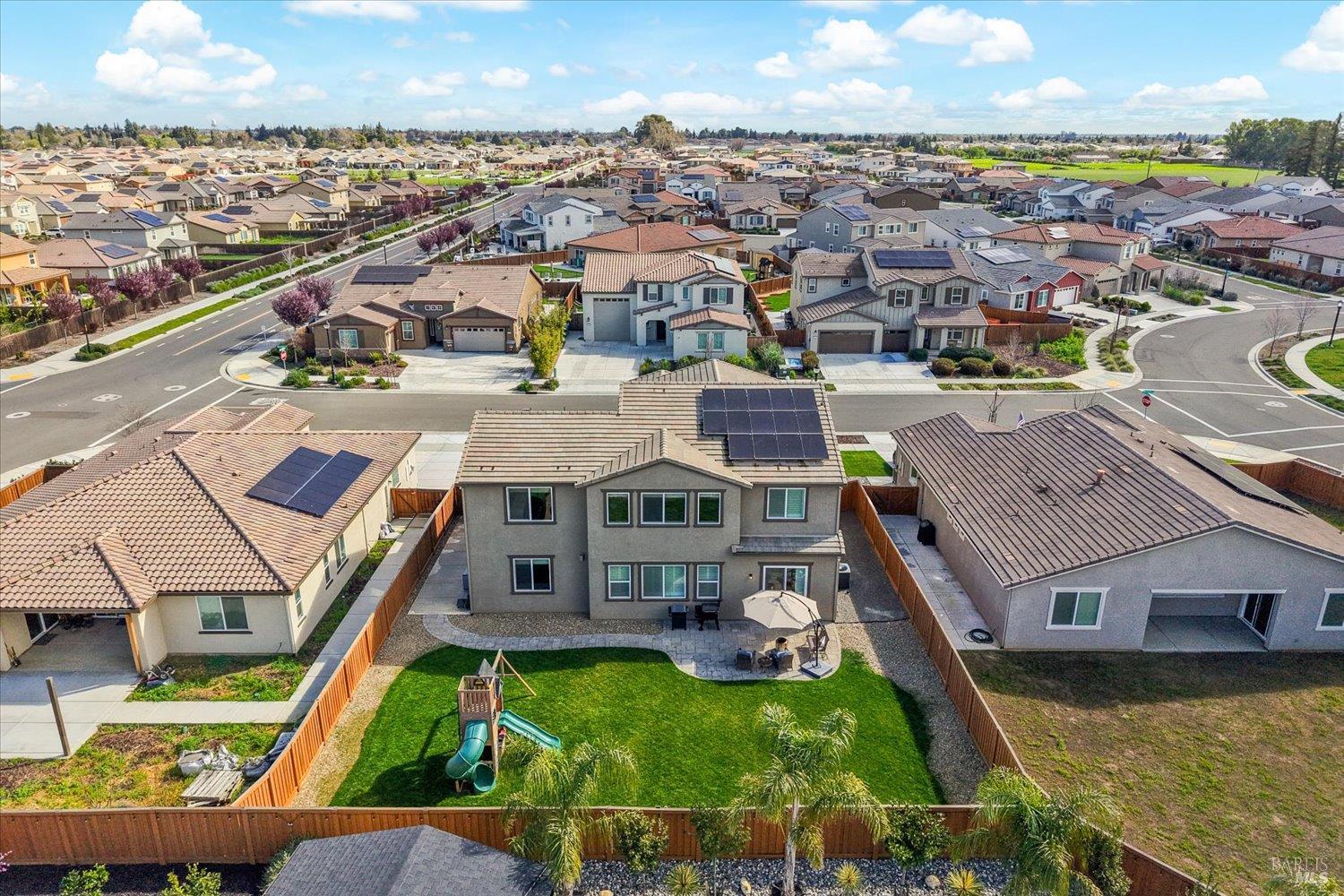 Detail Gallery Image 84 of 97 For 710 Fielding Way, Dixon,  CA 95620 - 5 Beds | 4 Baths