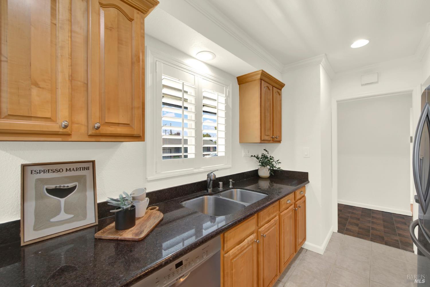 Detail Gallery Image 19 of 52 For 216 Manhattan St, Vallejo,  CA 94591 - 3 Beds | 2 Baths