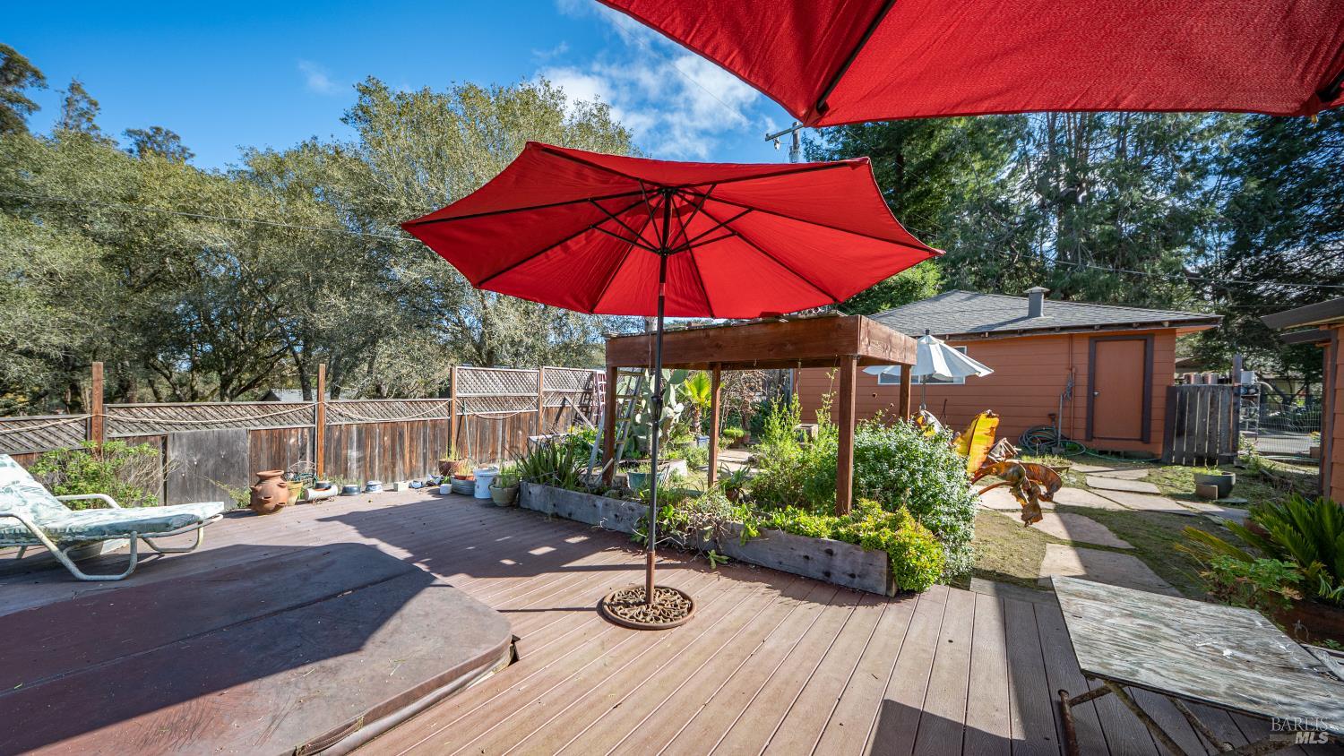 Detail Gallery Image 32 of 99 For 5932 Fredricks Rd, Sebastopol,  CA 95472 - 4 Beds | 4 Baths