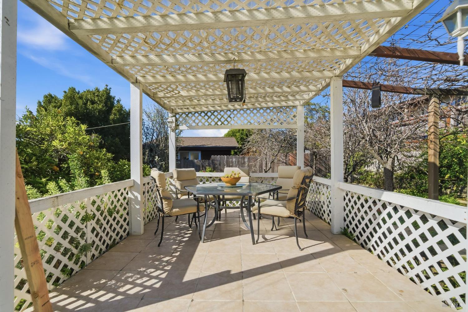 Detail Gallery Image 25 of 28 For 964 Sonoma St, Richmond,  CA 94805 - 3 Beds | 1/1 Baths