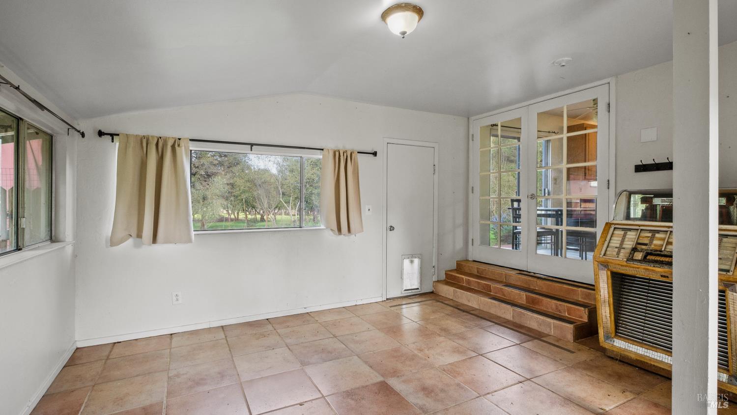 Detail Gallery Image 62 of 99 For 5932 Fredricks Rd, Sebastopol,  CA 95472 - 4 Beds | 4 Baths