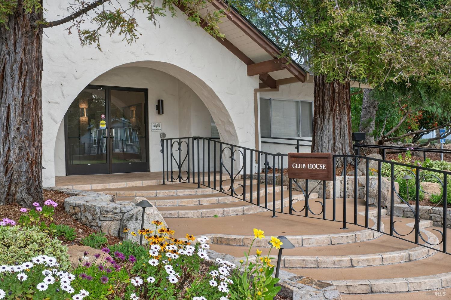 Detail Gallery Image 27 of 40 For 2 La Cuesta Ct, Saint Helena,  CA 94574 - 2 Beds | 2 Baths