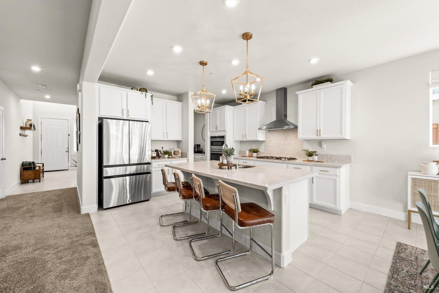 Detail Gallery Image 20 of 97 For 710 Fielding Way, Dixon,  CA 95620 - 5 Beds | 4 Baths