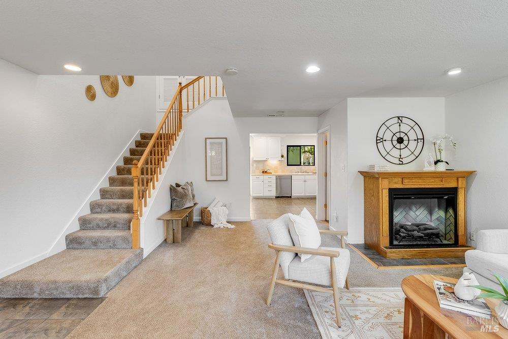 Detail Gallery Image 10 of 43 For 720 Military St, Benicia,  CA 94510 - 2 Beds | 2/1 Baths