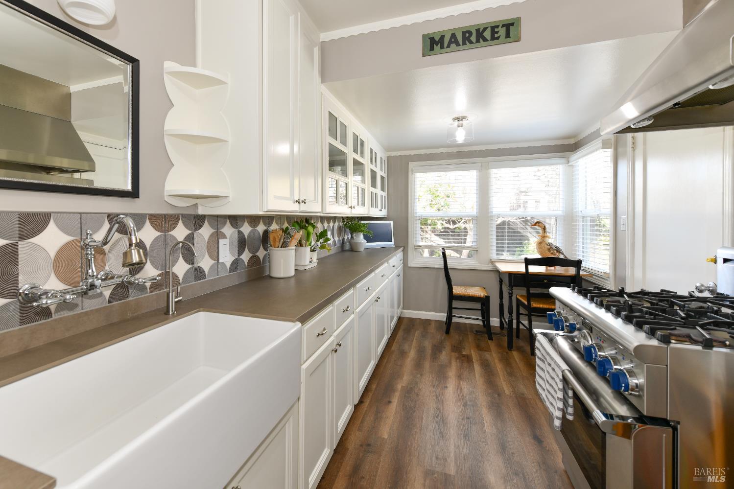 Detail Gallery Image 10 of 44 For 1142 Legion Ave, Napa,  CA 94559 - 2 Beds | 1 Baths