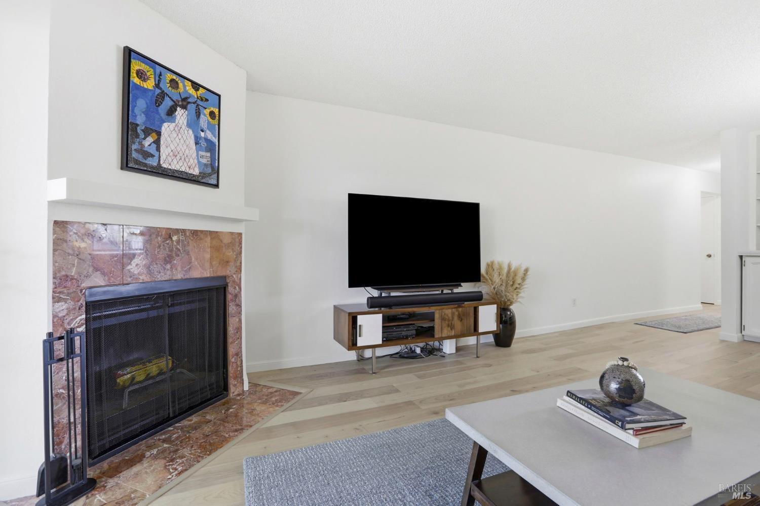 Detail Gallery Image 7 of 44 For 823 via Casitas Unkn, Greenbrae,  CA 94904 - 2 Beds | 2 Baths