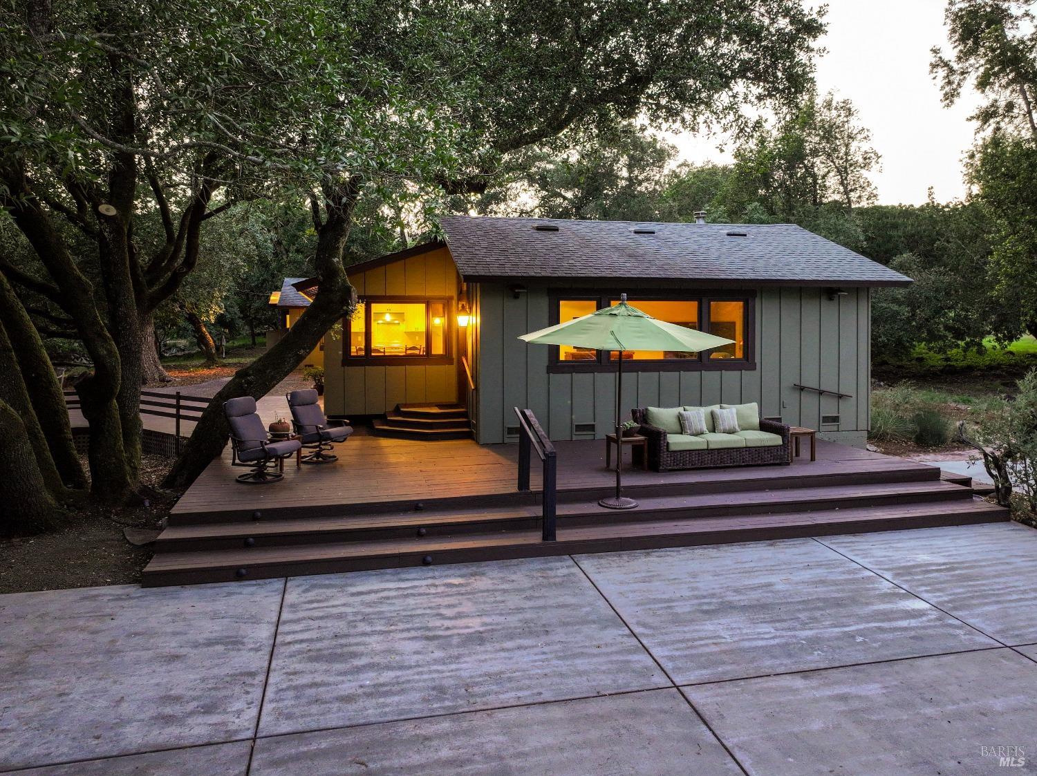 Detail Gallery Image 32 of 58 For 2120 Grove St, Sonoma,  CA 95476 - 3 Beds | 2/1 Baths