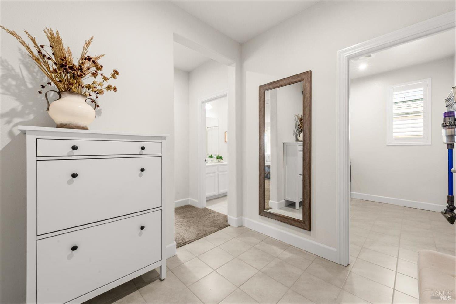 Detail Gallery Image 45 of 97 For 710 Fielding Way, Dixon,  CA 95620 - 5 Beds | 4 Baths