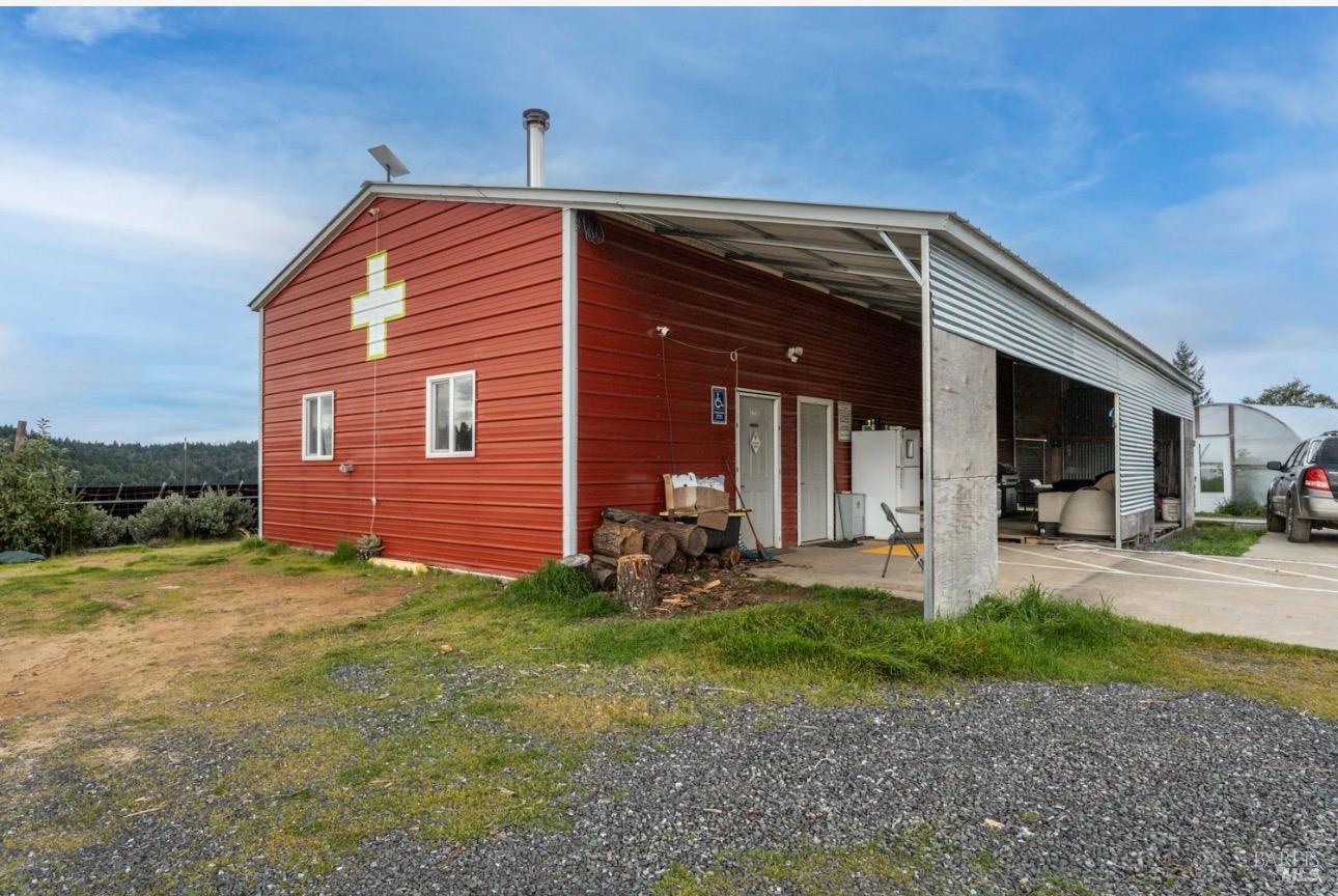 Detail Gallery Image 3 of 28 For 19450 Tomki Rd, Redwood Valley,  CA 95470 - – Beds | – Baths