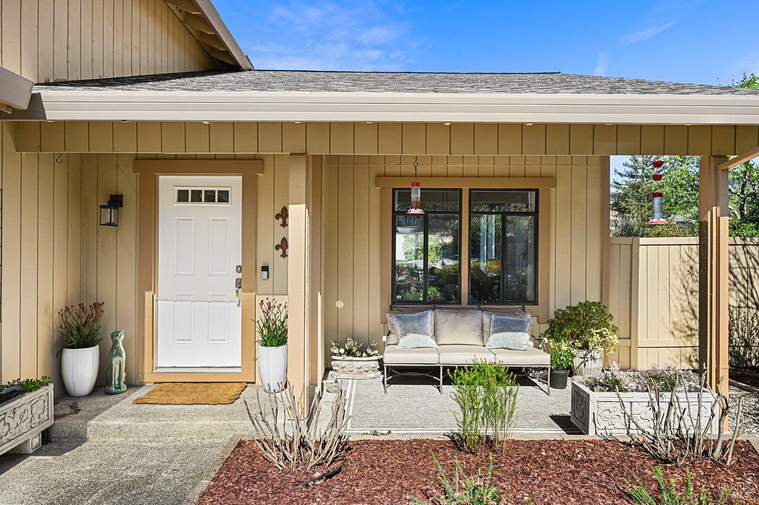 Detail Gallery Image 6 of 57 For 2866 Dusty Stone Ct, Santa Rosa,  CA 95405 - 3 Beds | 2/1 Baths