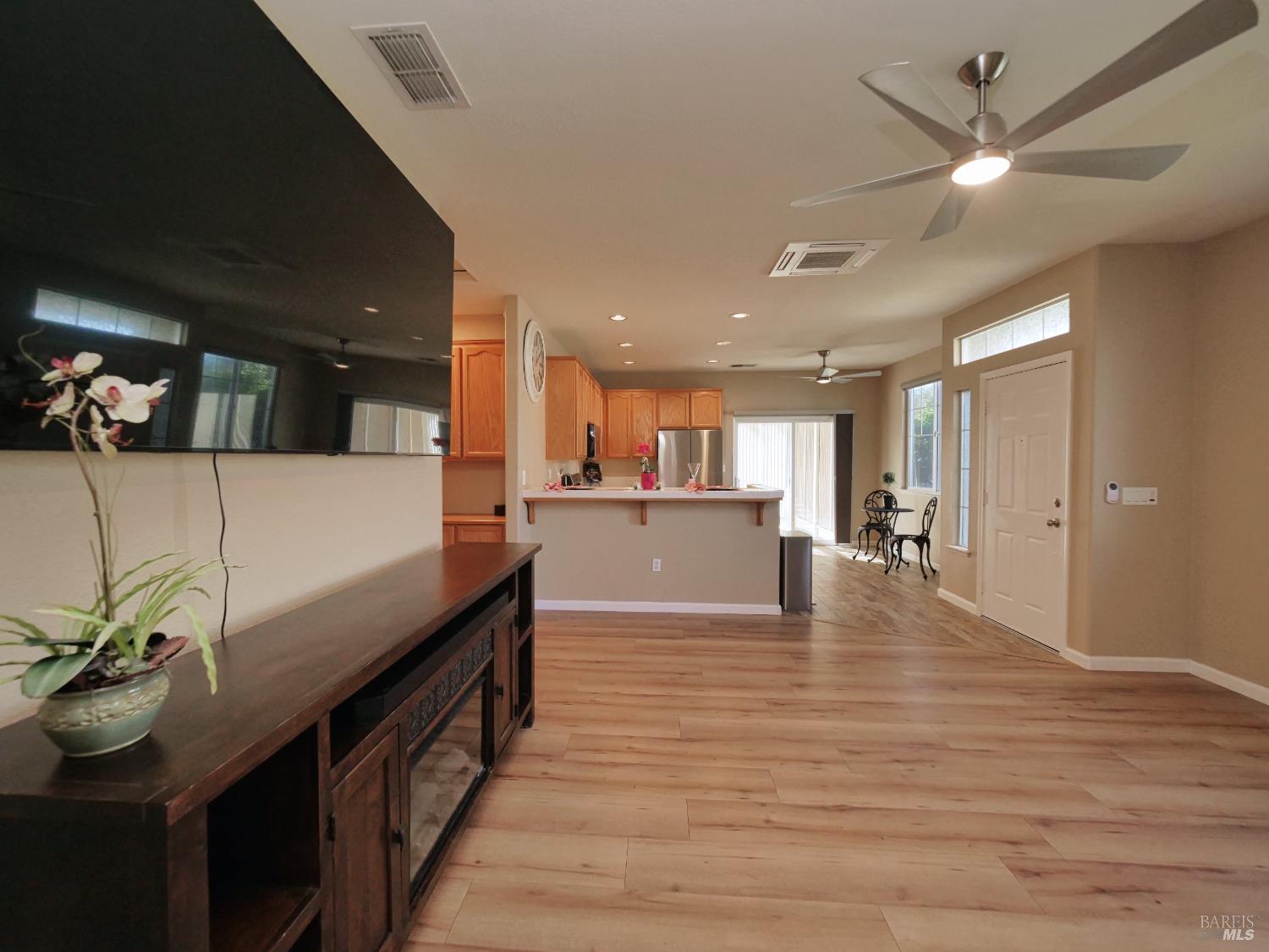 Detail Gallery Image 8 of 49 For 773 Turnberry Ter, Rio Vista,  CA 94571 - 2 Beds | 2 Baths