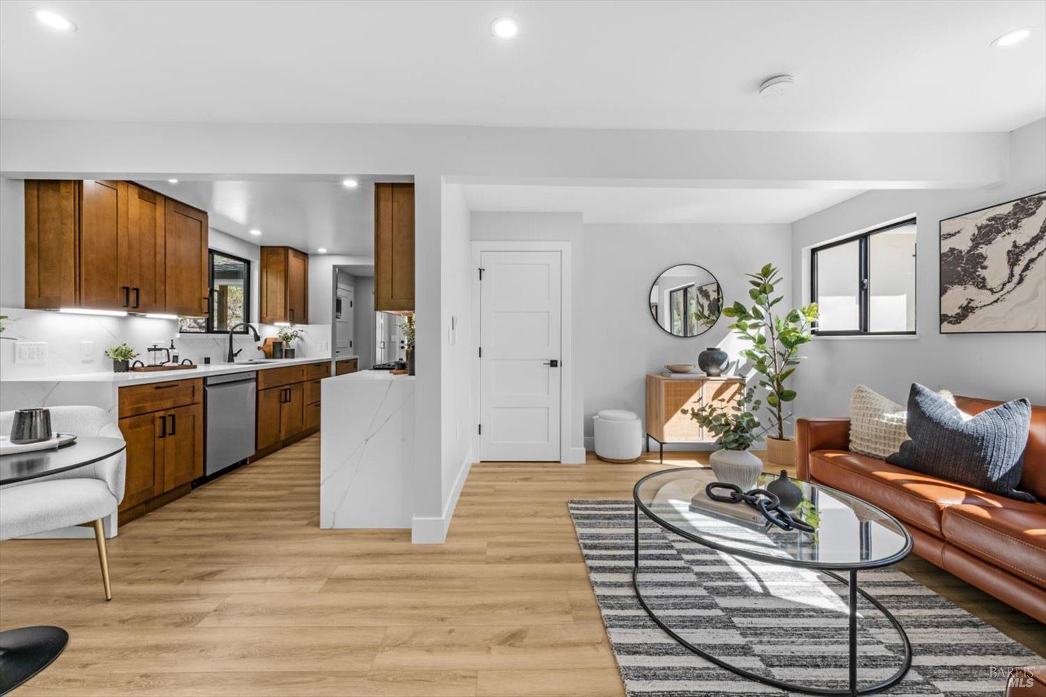 Detail Gallery Image 12 of 84 For 2192 1st Ave, Napa,  CA 94558 - 1 Beds | 1 Baths