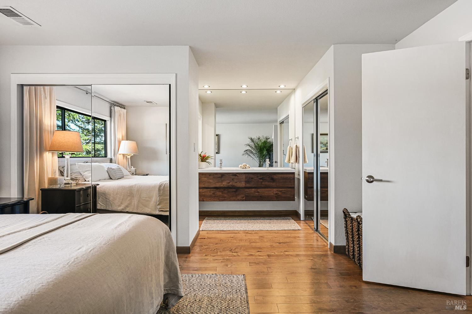 Detail Gallery Image 31 of 57 For 2866 Dusty Stone Ct, Santa Rosa,  CA 95405 - 3 Beds | 2/1 Baths