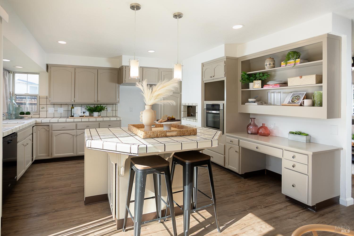 Detail Gallery Image 13 of 49 For 775 Cahill Ct, Dixon,  CA 95620 - 4 Beds | 2 Baths