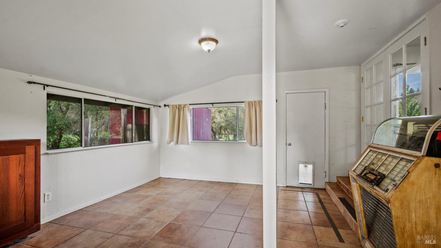 Detail Gallery Image 61 of 99 For 5932 Fredricks Rd, Sebastopol,  CA 95472 - 4 Beds | 4 Baths