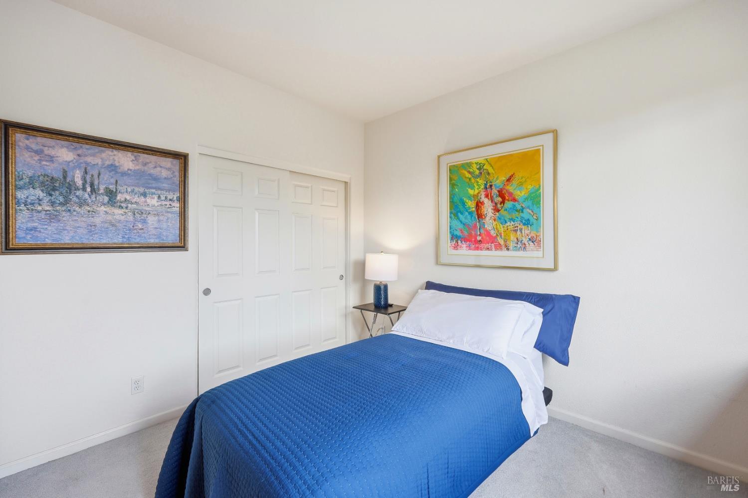 Detail Gallery Image 14 of 33 For 7576 Meadowlark Dr, Sebastopol,  CA 95472 - 5 Beds | 3/1 Baths