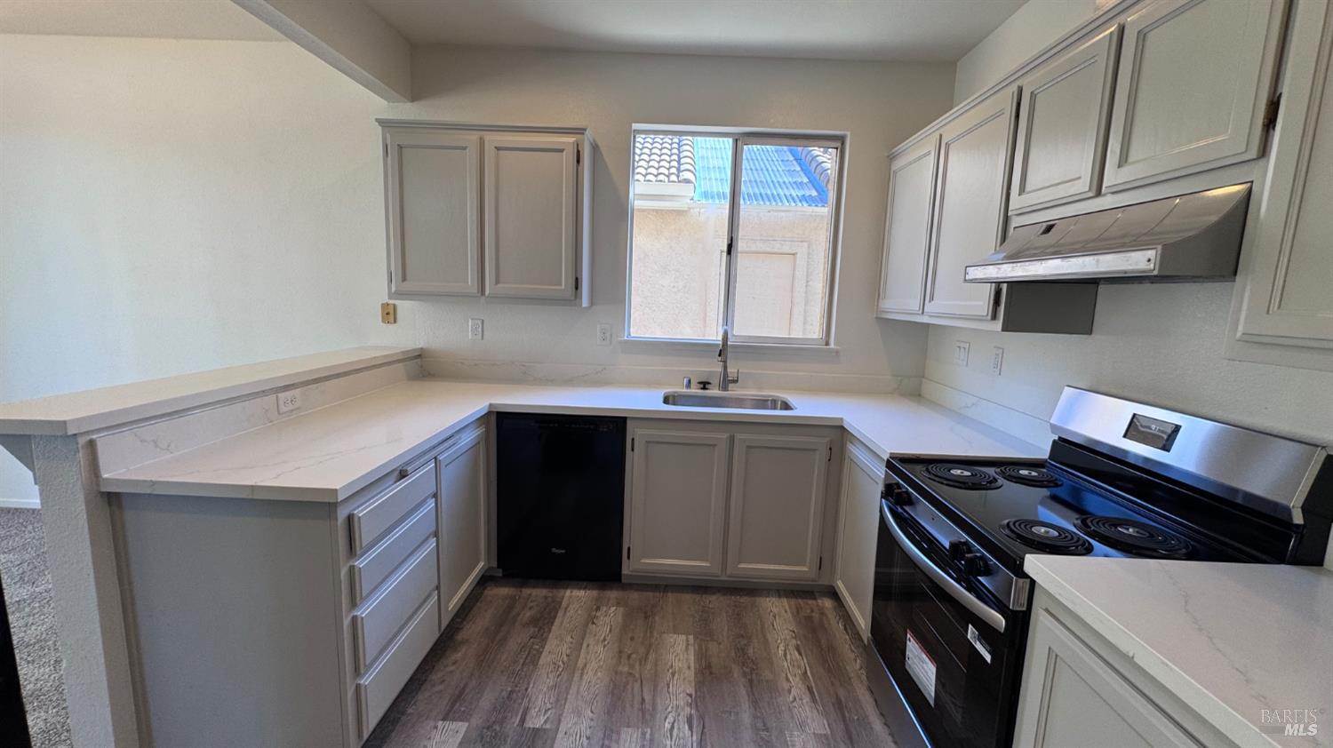 Detail Gallery Image 10 of 37 For 348 Stamper Cir, Suisun City,  CA 94585 - 3 Beds | 3 Baths