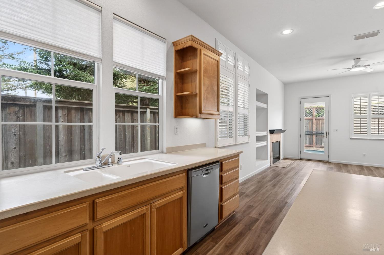 Detail Gallery Image 8 of 48 For 10 Culbertson Ct, Napa,  CA 94558 - 3 Beds | 2 Baths