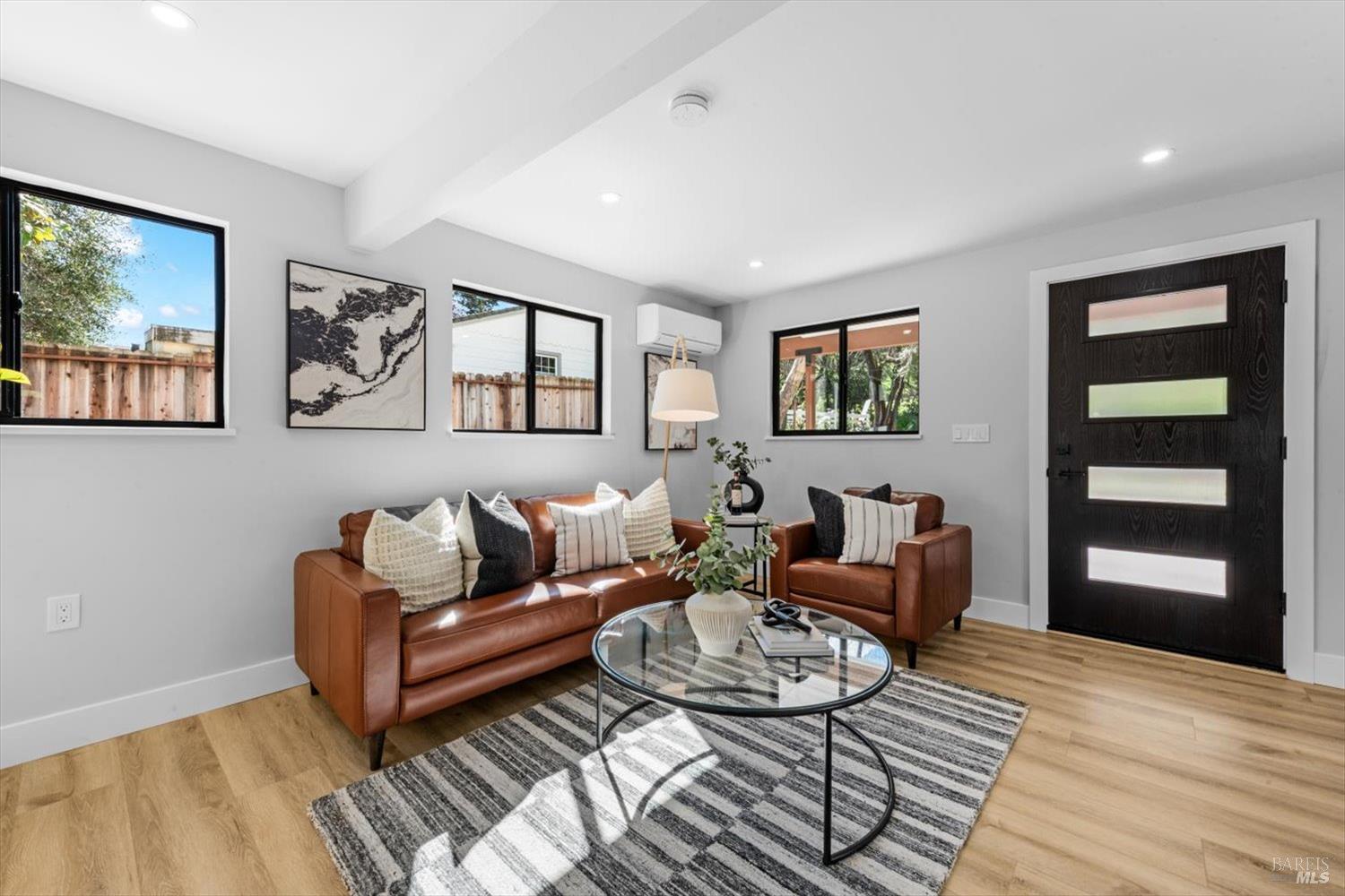 Detail Gallery Image 10 of 84 For 2192 1st Ave, Napa,  CA 94558 - 1 Beds | 1 Baths