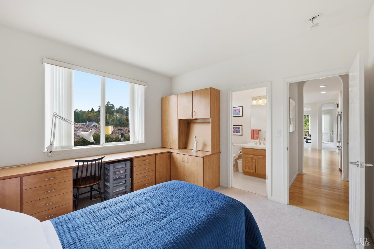 Detail Gallery Image 15 of 33 For 7576 Meadowlark Dr, Sebastopol,  CA 95472 - 5 Beds | 3/1 Baths