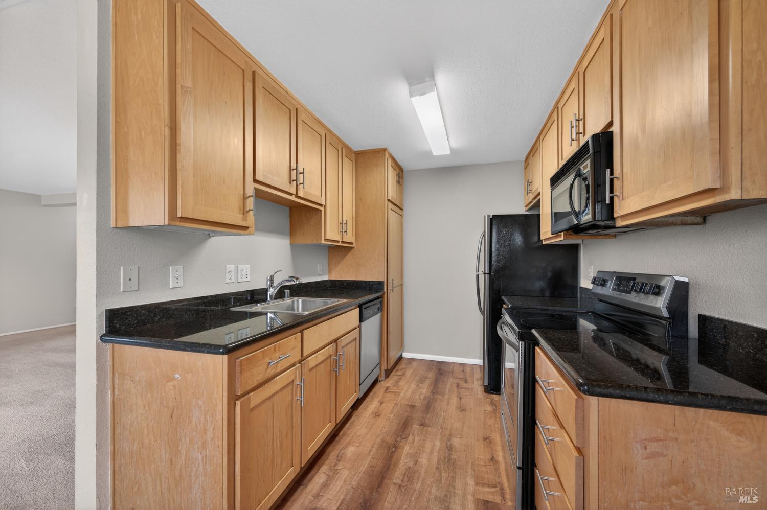 Detail Gallery Image 15 of 30 For 900 Cambridge Dr #95,  Benicia,  CA 94510 - 2 Beds | 1 Baths