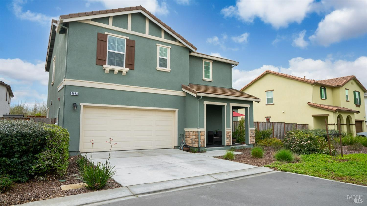 Detail Gallery Image 2 of 47 For 6083 Oak Leaf Pl, Rohnert Park,  CA 94928 - 4 Beds | 2/1 Baths