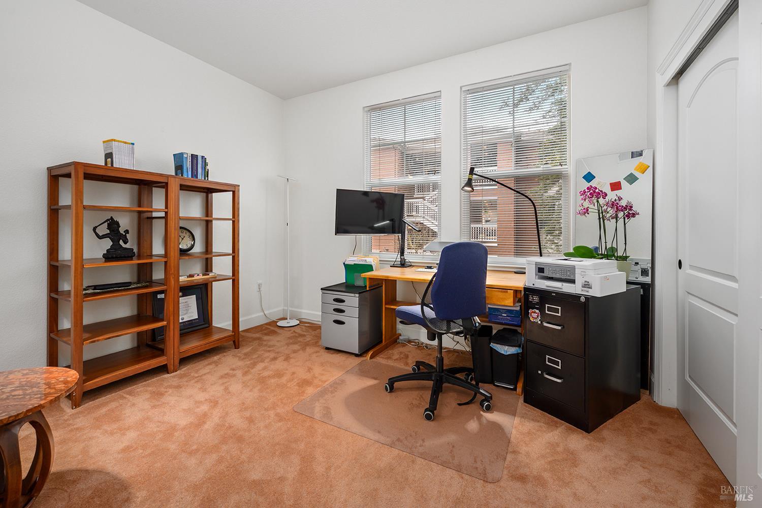 Detail Gallery Image 8 of 35 For 263 Camellia Cir, Larkspur,  CA 94939 - 2 Beds | 2 Baths