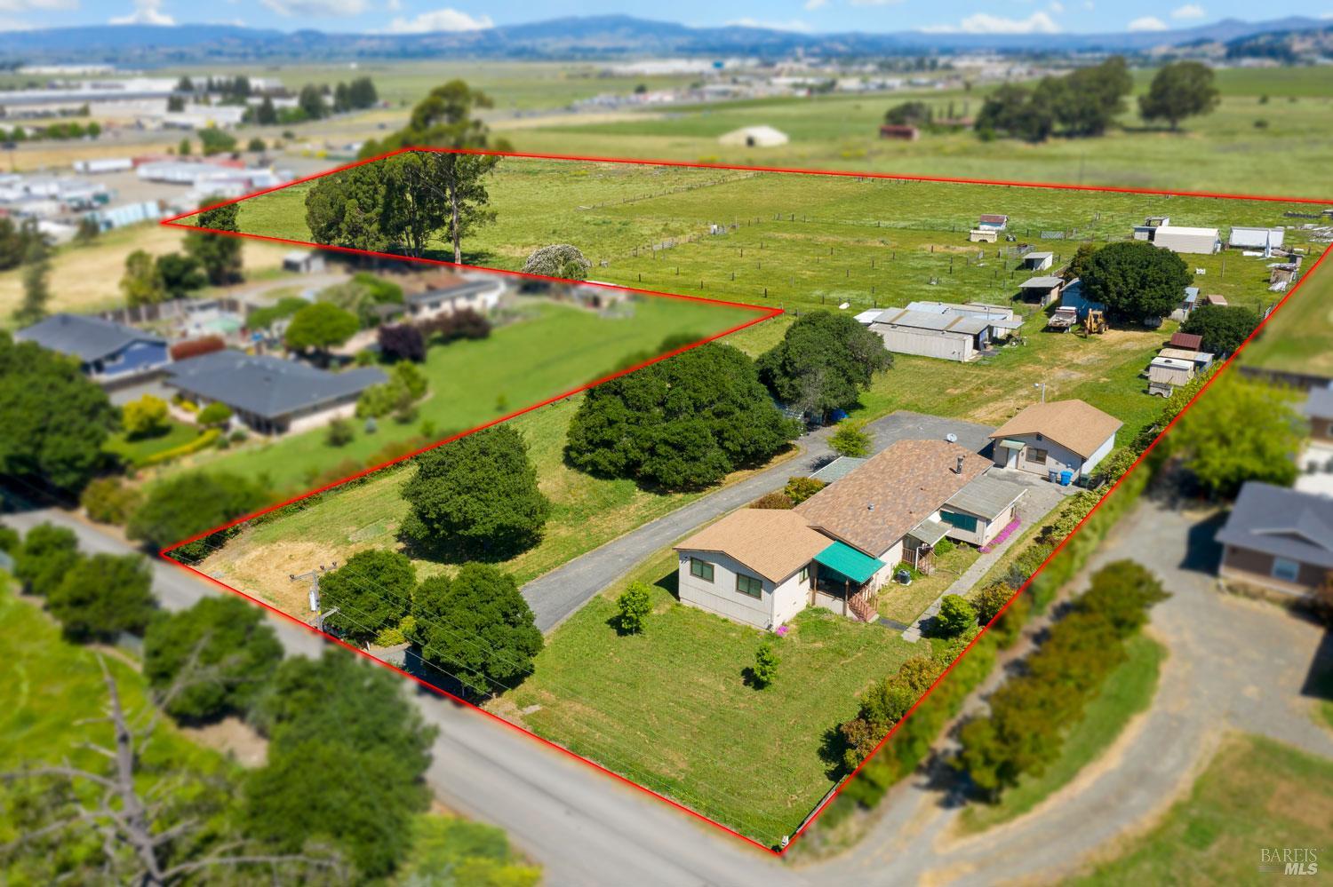 Detail Gallery Image 2 of 39 For 254 Watson Ln, American Canyon,  CA 94503 - 3 Beds | 2 Baths