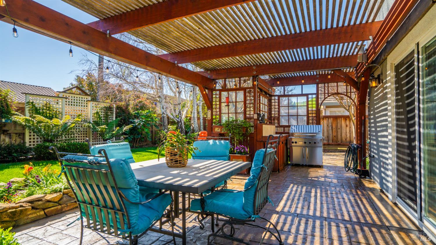 Detail Gallery Image 6 of 79 For 5244 Tuscany Dr, Fairfield,  CA 94534 - 4 Beds | 2/1 Baths