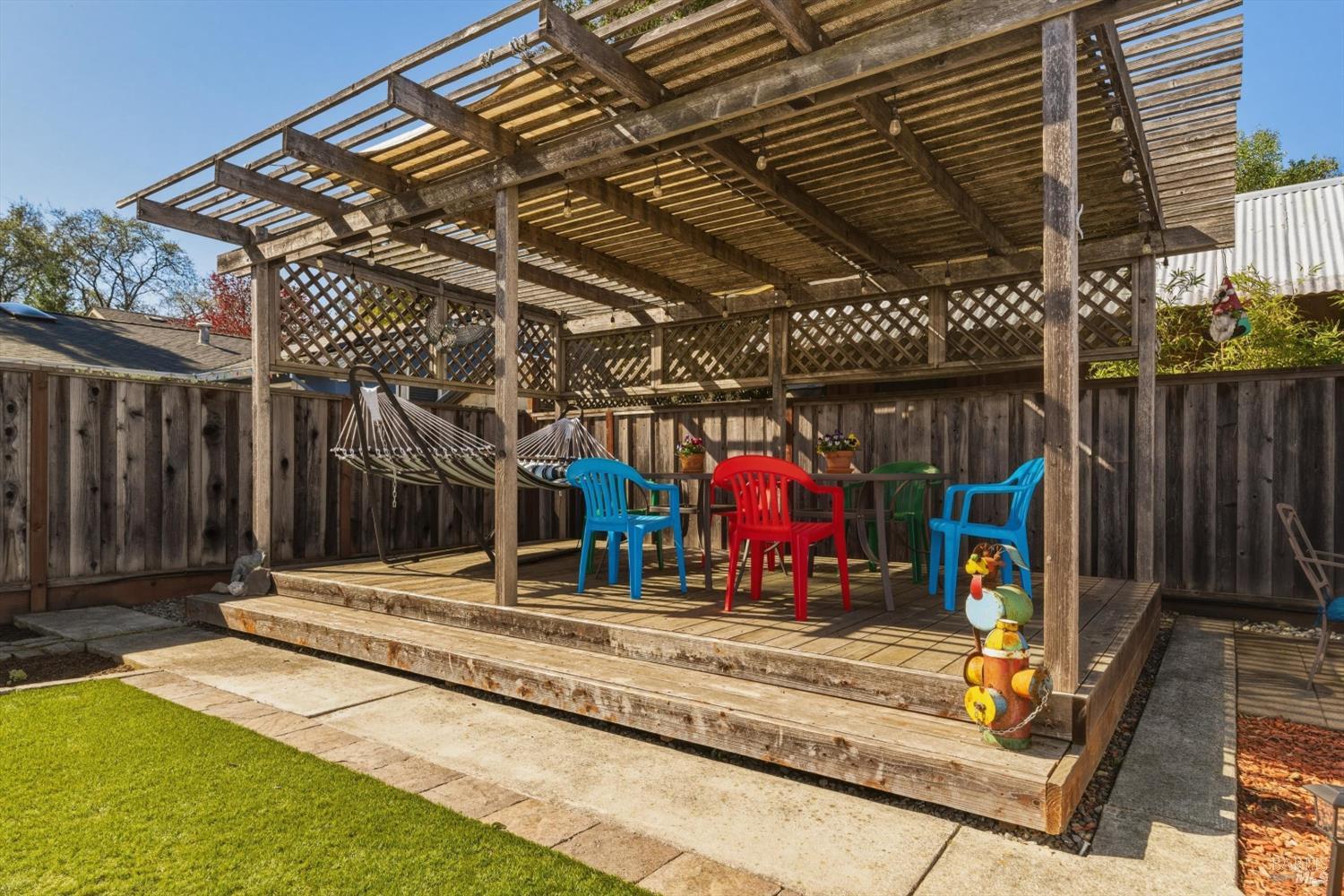 Detail Gallery Image 33 of 52 For 1136 Poppy Dr, Santa Rosa,  CA 95404 - 3 Beds | 2 Baths