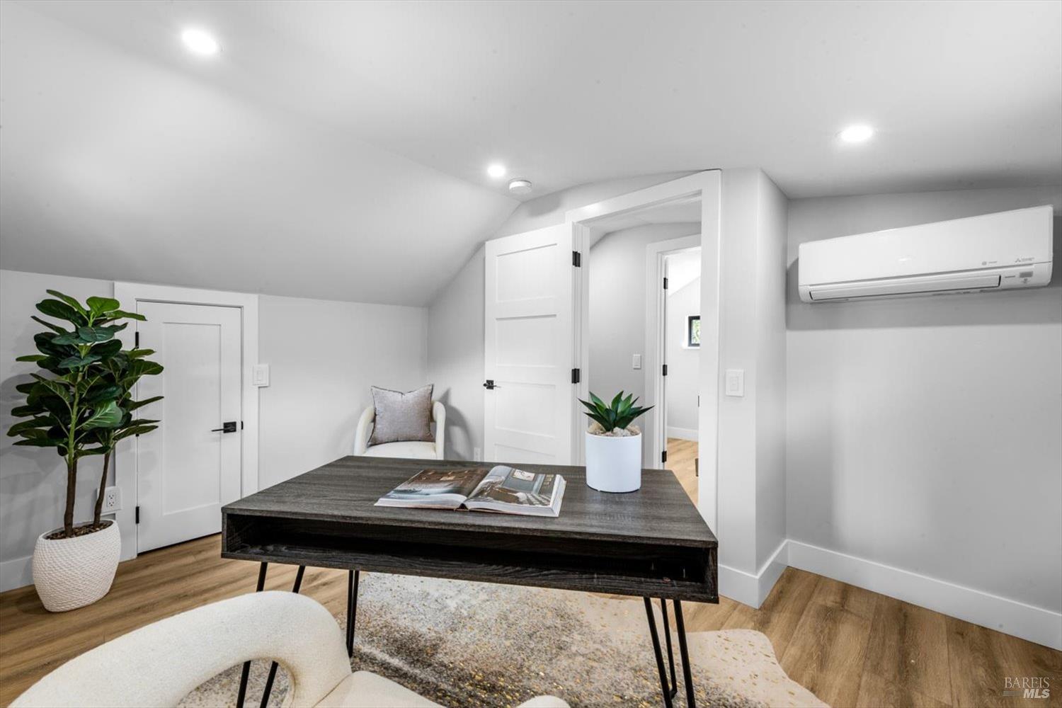 Detail Gallery Image 45 of 84 For 2192 1st Ave, Napa,  CA 94558 - 1 Beds | 1 Baths