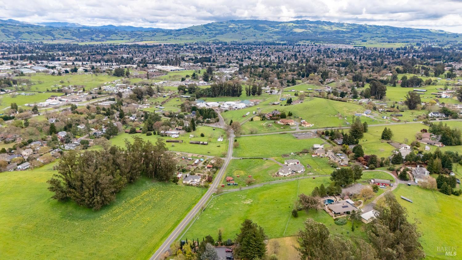 Detail Gallery Image 6 of 19 For 1226 Madrone Ave, Cotati,  CA 94931 - – Beds | – Baths