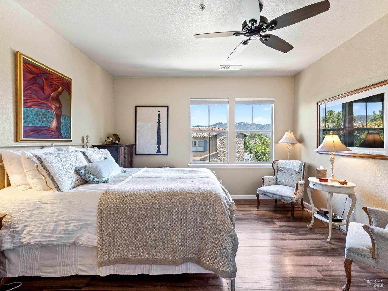 Detail Gallery Image 19 of 48 For 180 Healdsburg Ave a,  Cloverdale,  CA 95425 - 3 Beds | 2/1 Baths