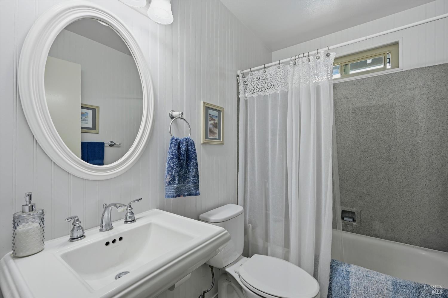 Detail Gallery Image 19 of 25 For 1091 Cayetano Dr, Napa,  CA 94559 - 3 Beds | 2 Baths