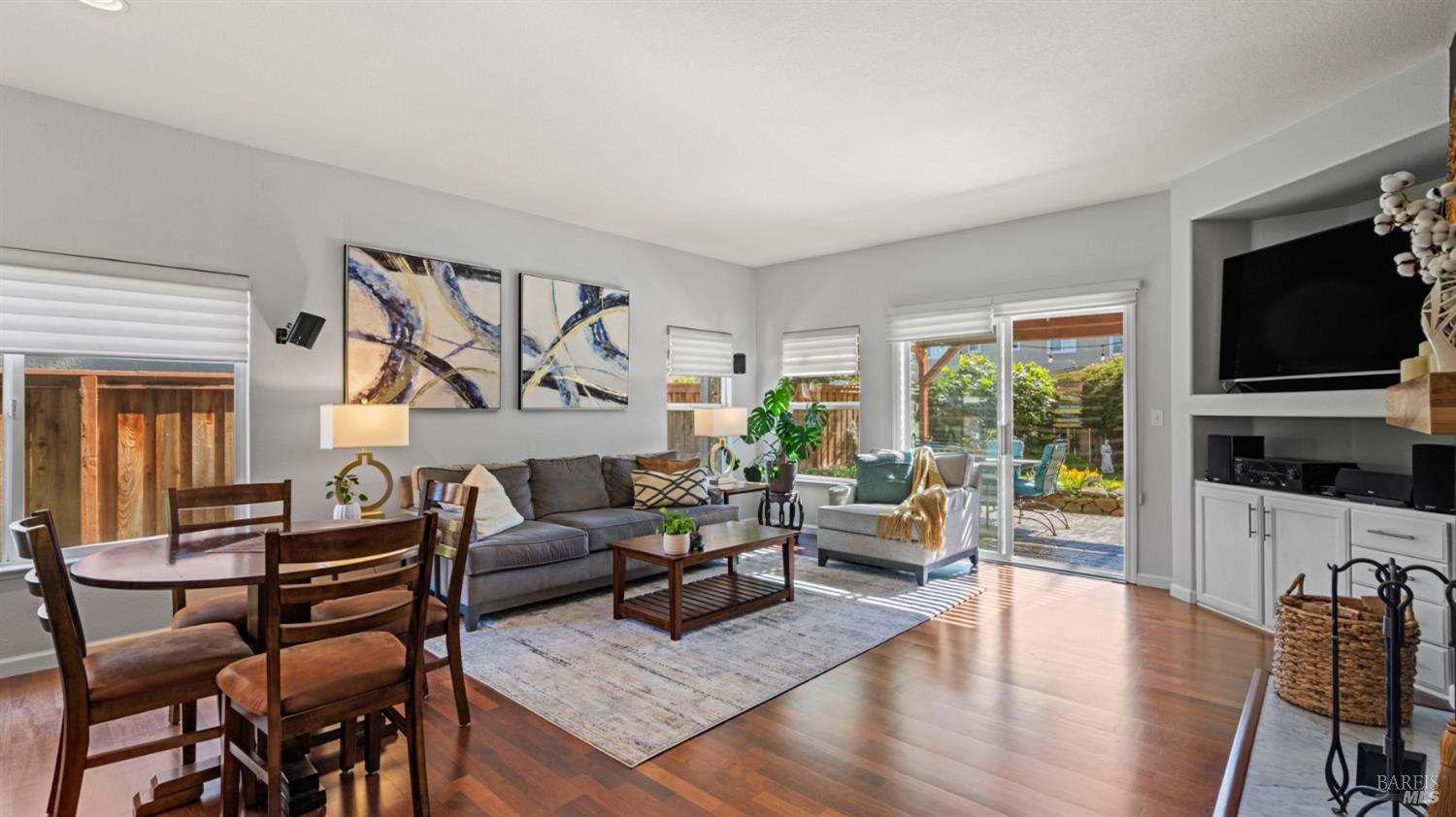 Detail Gallery Image 9 of 79 For 5244 Tuscany Dr, Fairfield,  CA 94534 - 4 Beds | 2/1 Baths