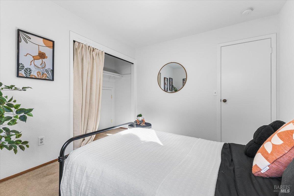 Detail Gallery Image 20 of 43 For 2257 White Chapel Ct, Santa Rosa,  CA 95401 - 3 Beds | 3 Baths