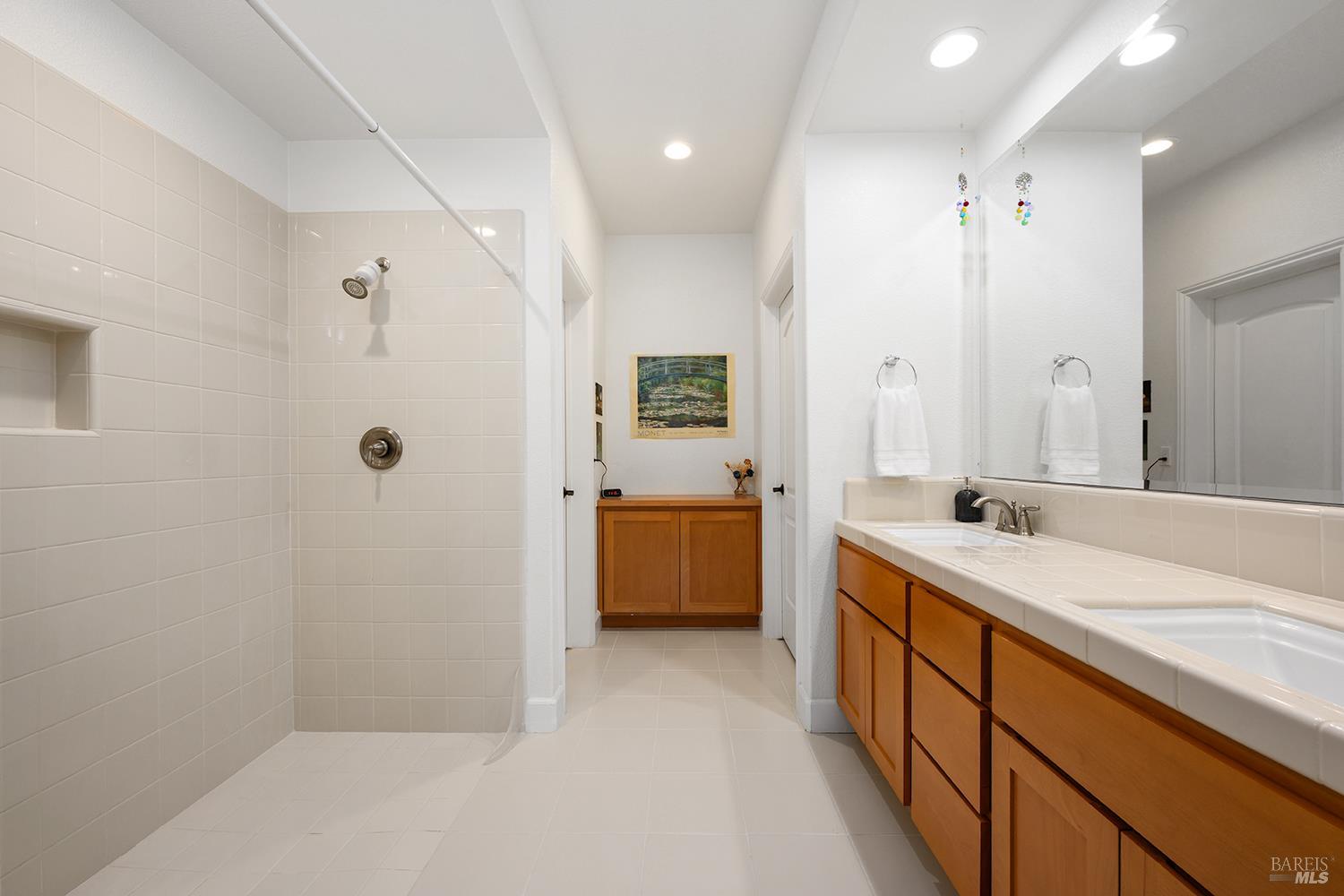 Detail Gallery Image 14 of 35 For 263 Camellia Cir, Larkspur,  CA 94939 - 2 Beds | 2 Baths