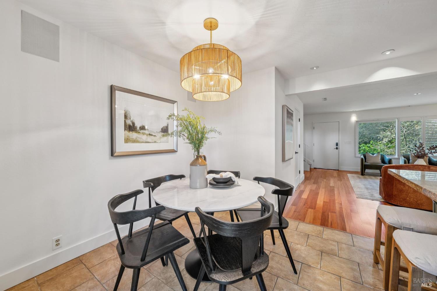 Detail Gallery Image 5 of 18 For 1411 Casa Buena Dr #13,  Corte Madera,  CA 94925 - 3 Beds | 2 Baths