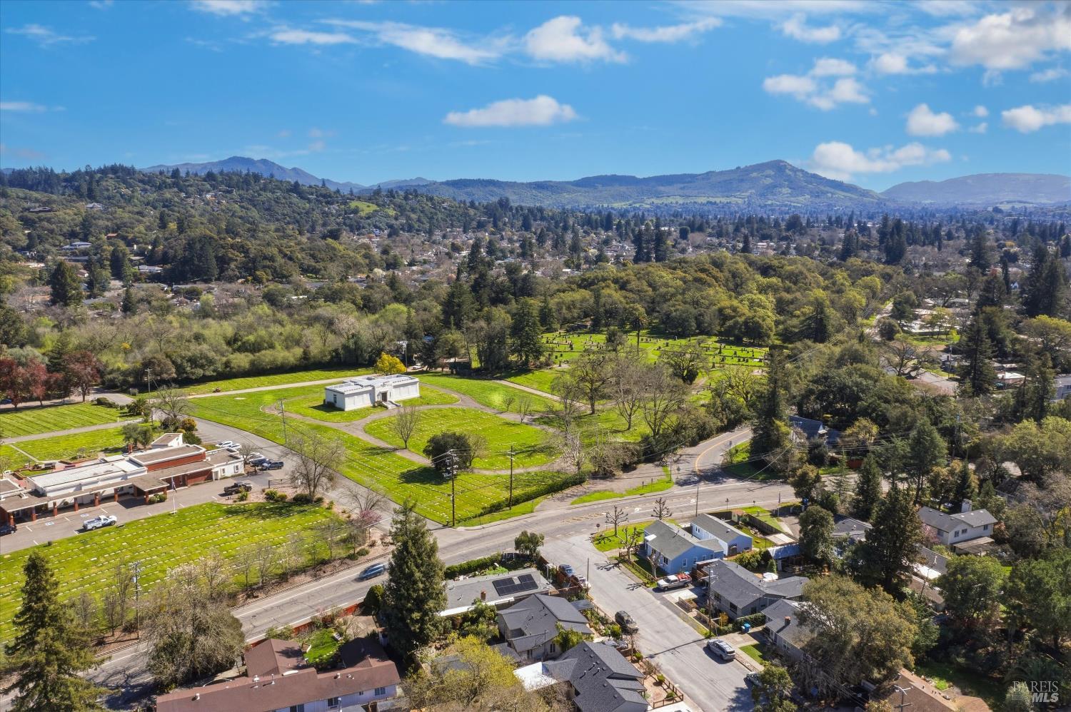 Detail Gallery Image 45 of 52 For 1136 Poppy Dr, Santa Rosa,  CA 95404 - 3 Beds | 2 Baths