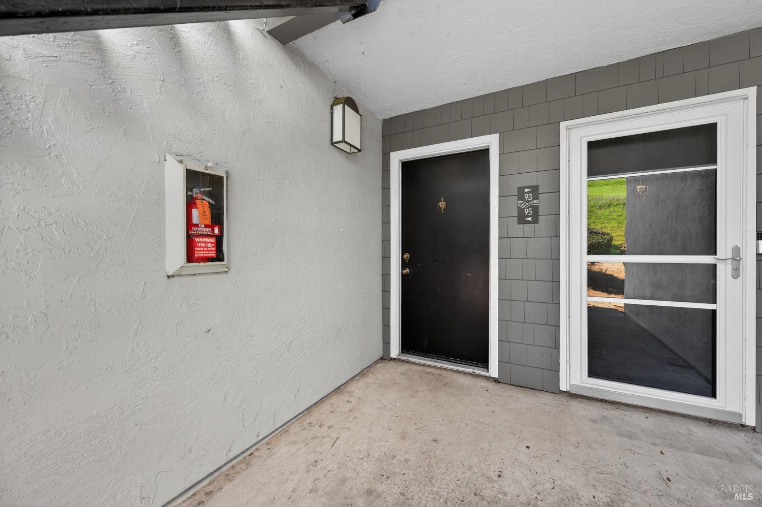 Detail Gallery Image 5 of 30 For 900 Cambridge Dr #95,  Benicia,  CA 94510 - 2 Beds | 1 Baths