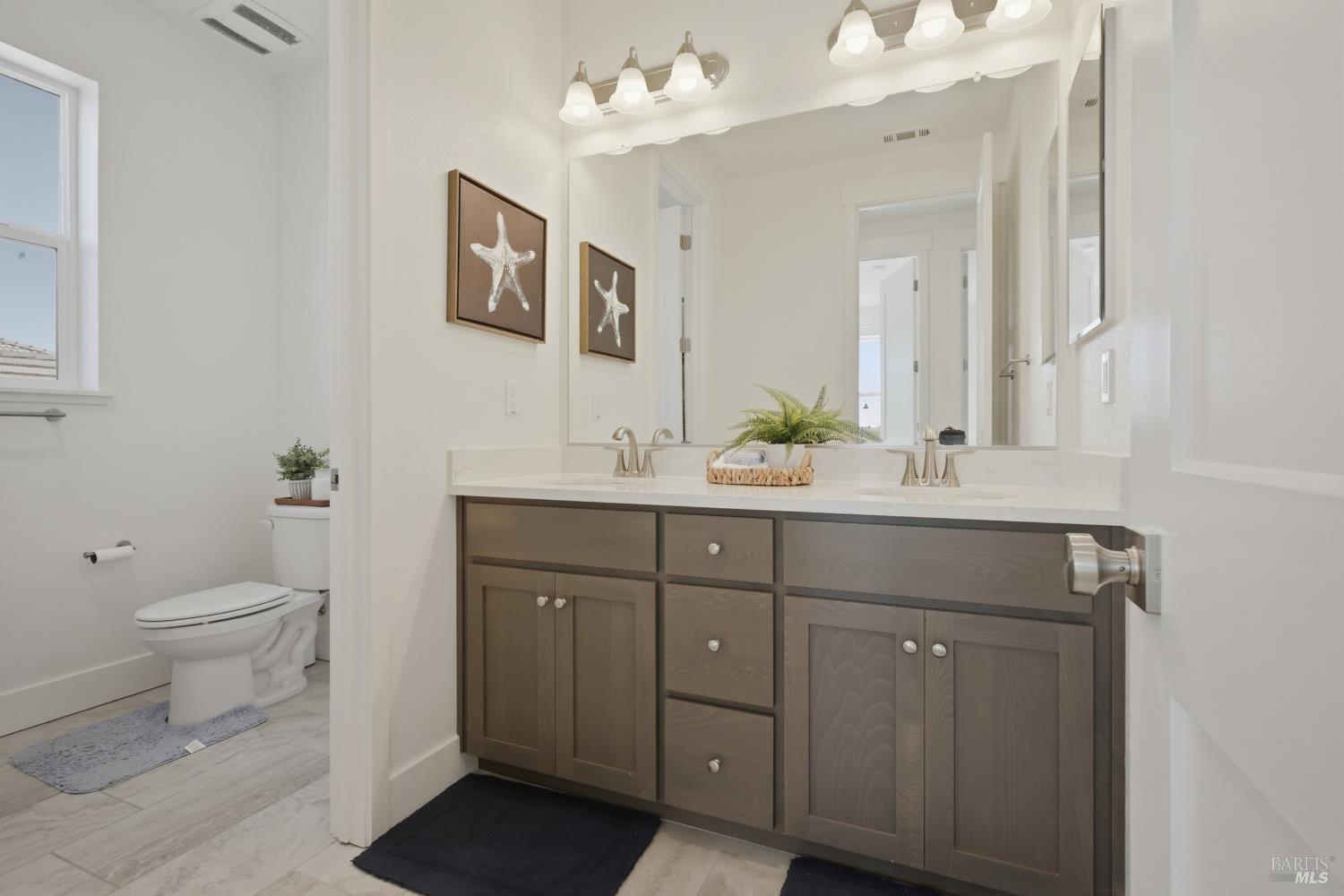 Detail Gallery Image 23 of 29 For 1588 Nightfall Ln, Fairfield,  CA 94533 - 4 Beds | 3 Baths