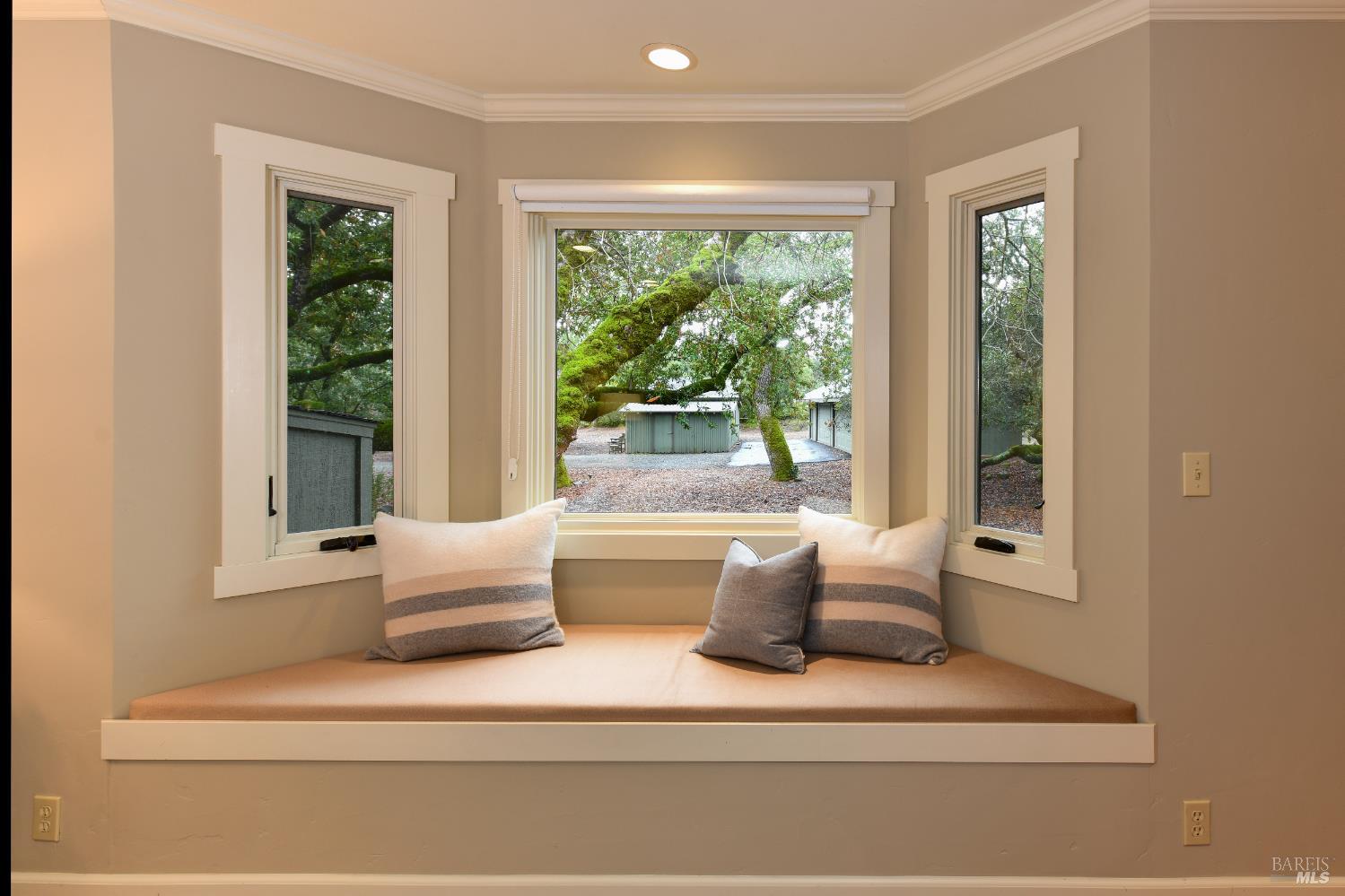 Detail Gallery Image 23 of 58 For 2120 Grove St, Sonoma,  CA 95476 - 3 Beds | 2/1 Baths