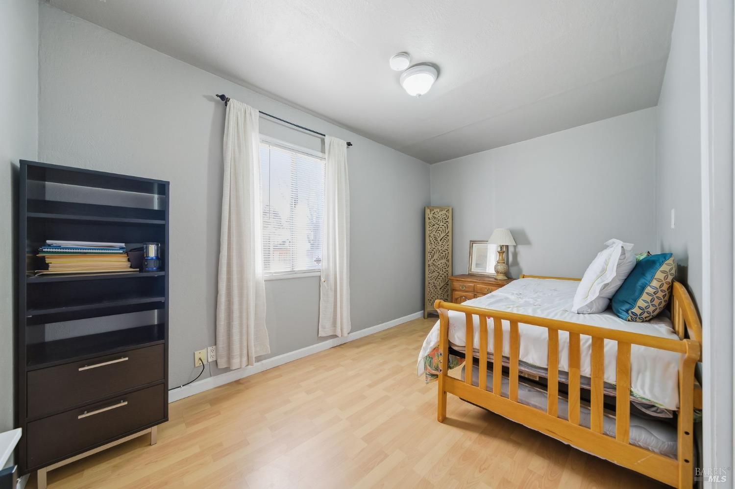 Detail Gallery Image 12 of 28 For 964 Sonoma St, Richmond,  CA 94805 - 3 Beds | 1/1 Baths