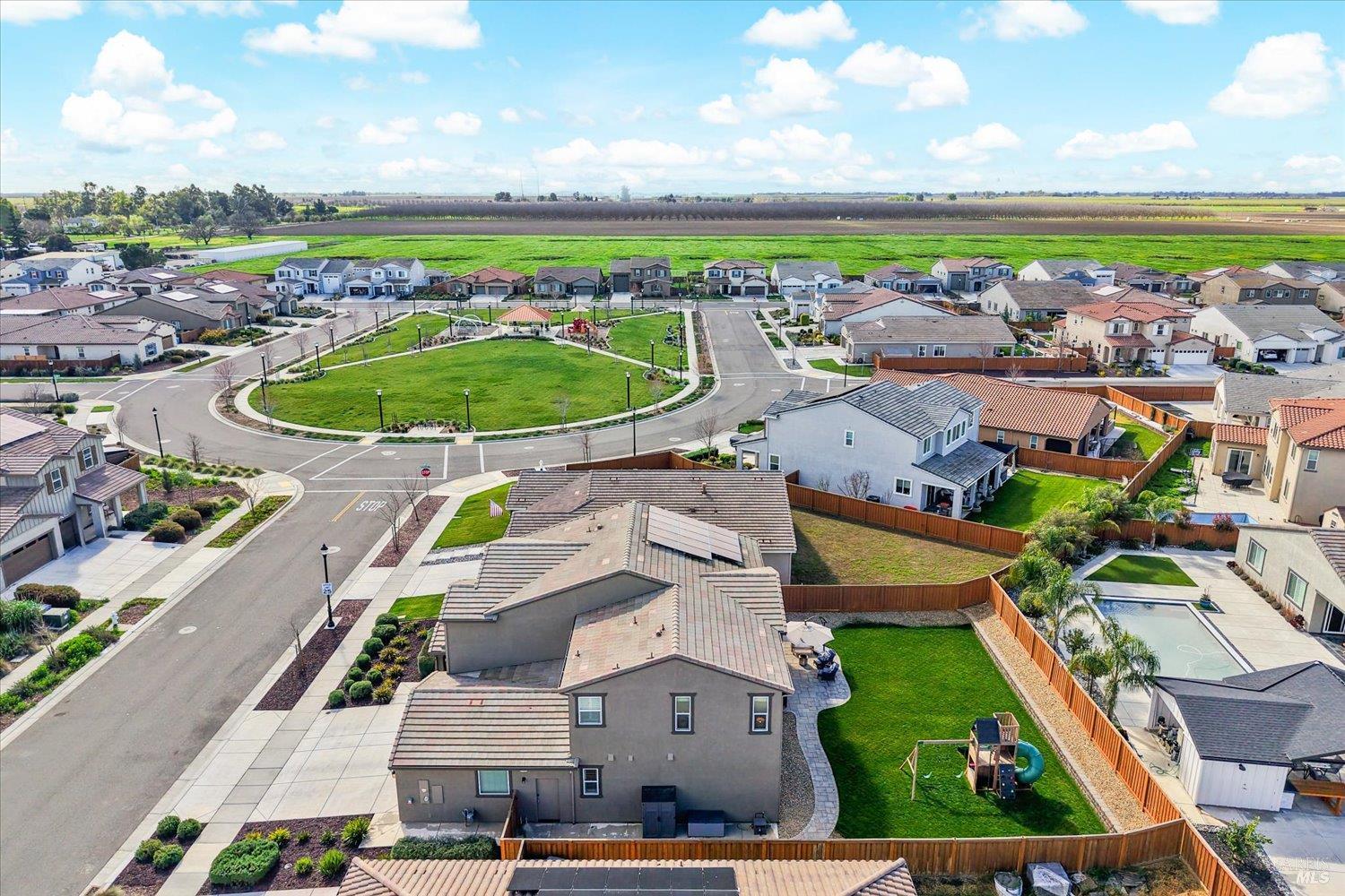 Detail Gallery Image 87 of 97 For 710 Fielding Way, Dixon,  CA 95620 - 5 Beds | 4 Baths