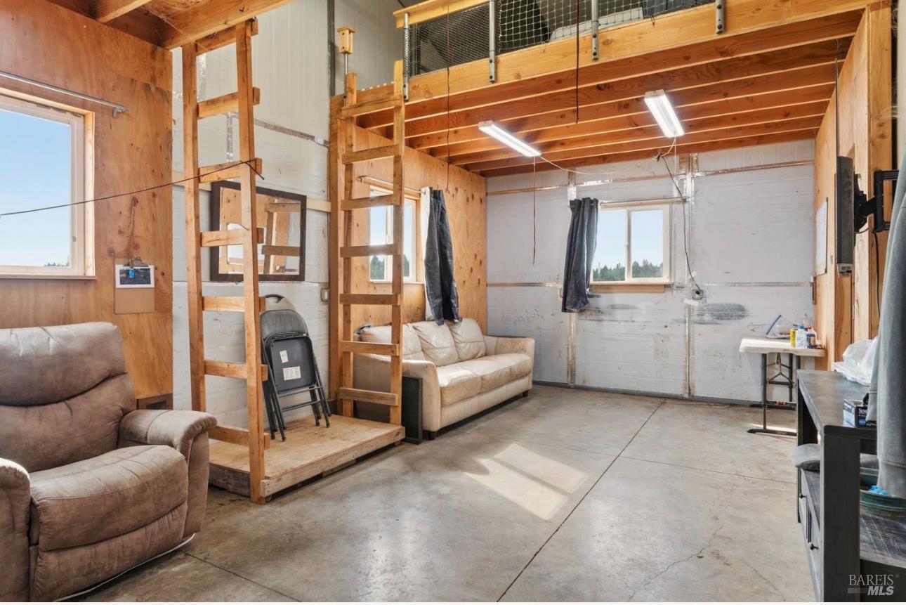 Detail Gallery Image 8 of 28 For 19450 Tomki Rd, Redwood Valley,  CA 95470 - – Beds | – Baths