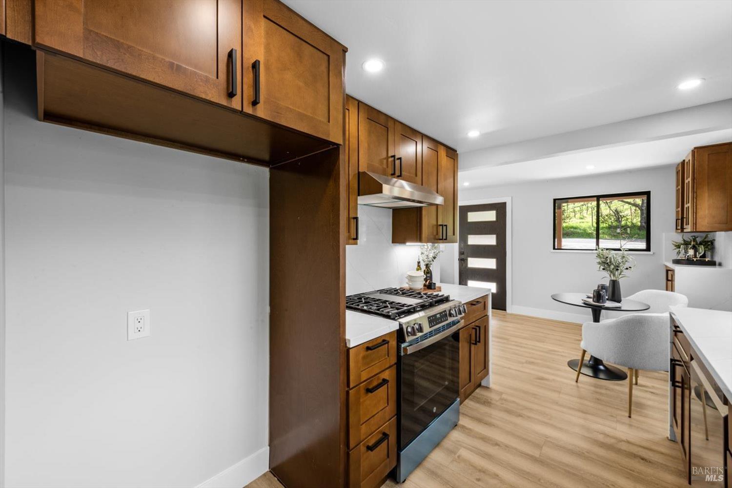 Detail Gallery Image 24 of 84 For 2192 1st Ave, Napa,  CA 94558 - 1 Beds | 1 Baths