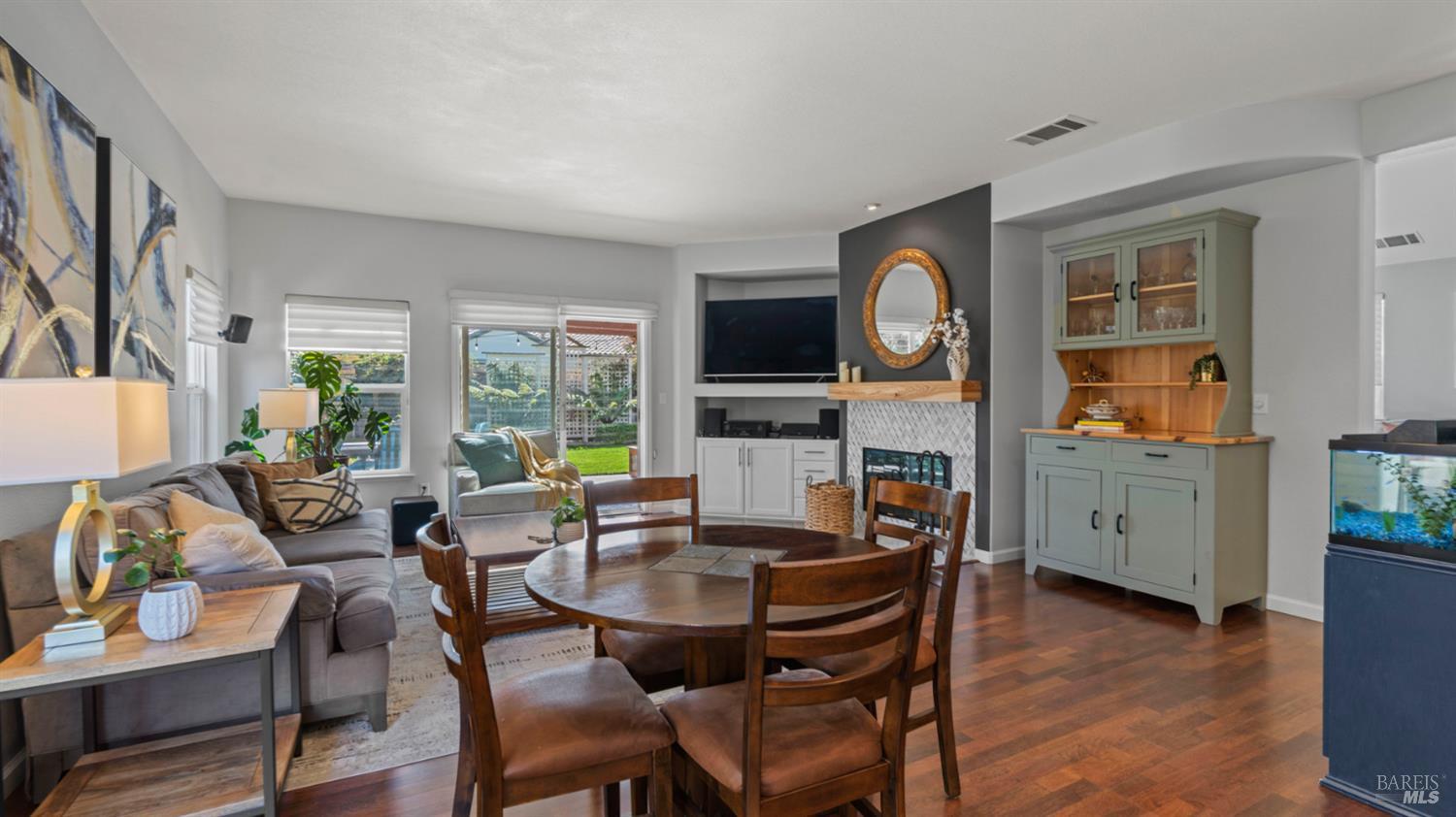 Detail Gallery Image 10 of 79 For 5244 Tuscany Dr, Fairfield,  CA 94534 - 4 Beds | 2/1 Baths