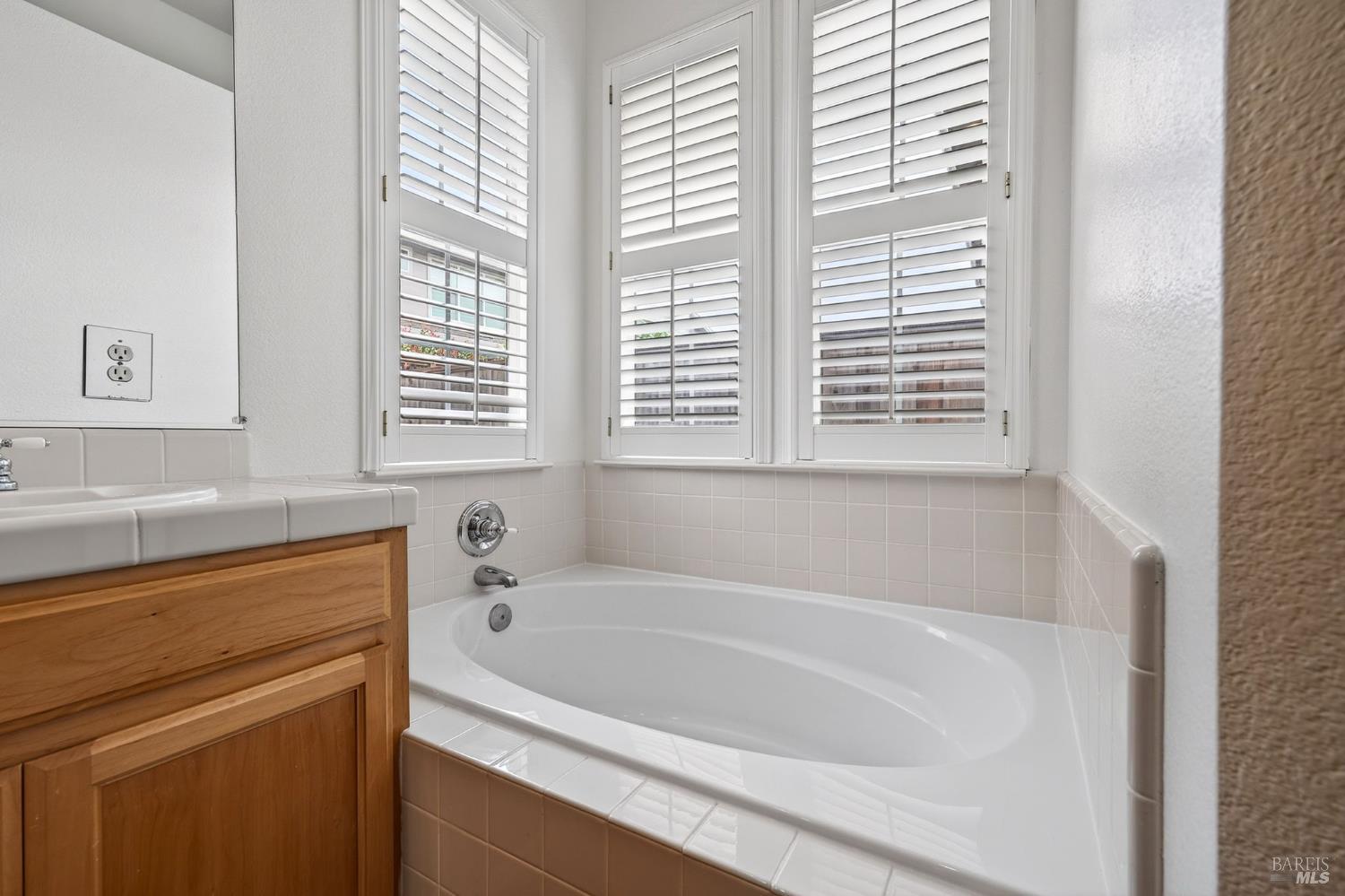 Detail Gallery Image 27 of 48 For 10 Culbertson Ct, Napa,  CA 94558 - 3 Beds | 2 Baths