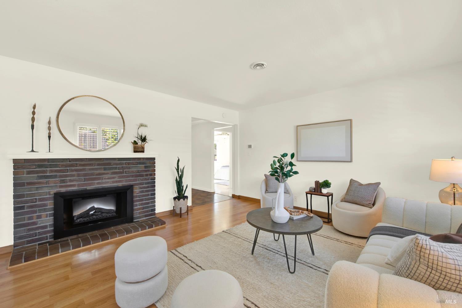 Detail Gallery Image 8 of 52 For 216 Manhattan St, Vallejo,  CA 94591 - 3 Beds | 2 Baths