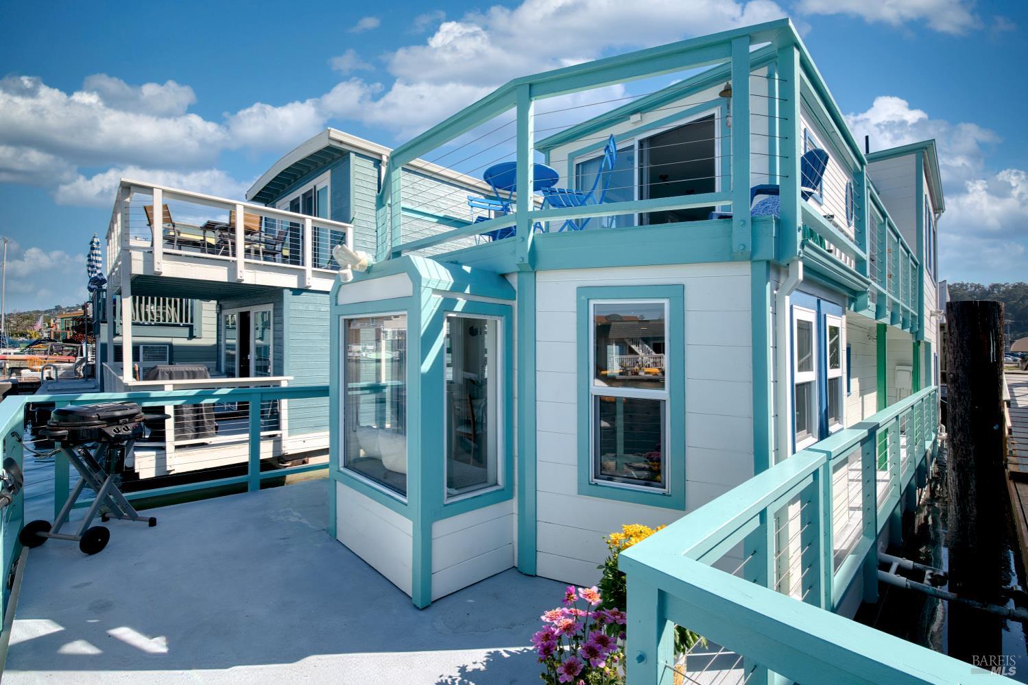 Detail Gallery Image 4 of 32 For 35 W Pier Unkn, Sausalito,  CA 94965 - 1 Beds | 1 Baths